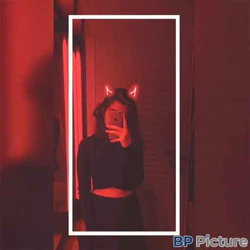 Cute Attitude Dp Girl