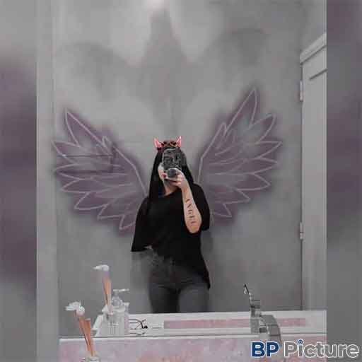 Cute Attitude Dp Girl