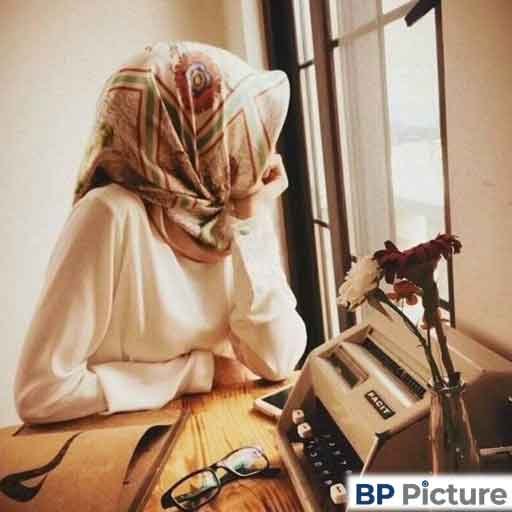Hijab Girl Photo