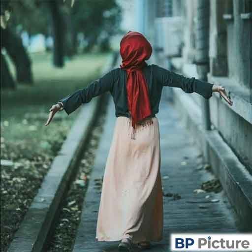 Hijab Girl Photo