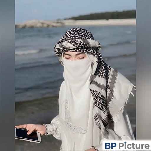 Hijab Girl Pic