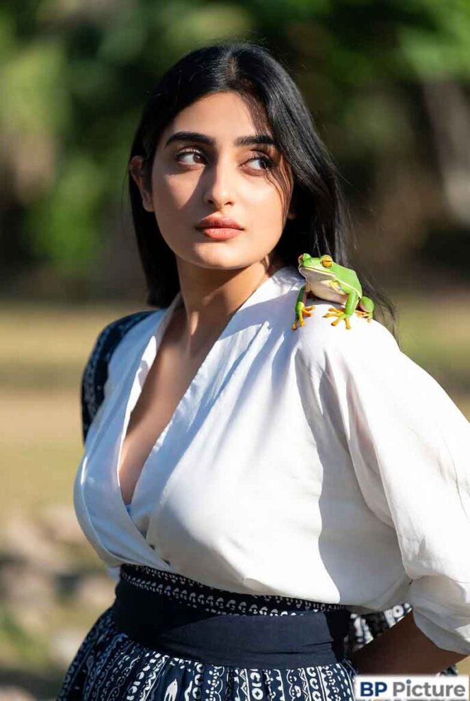 One Girl One Frog Pic