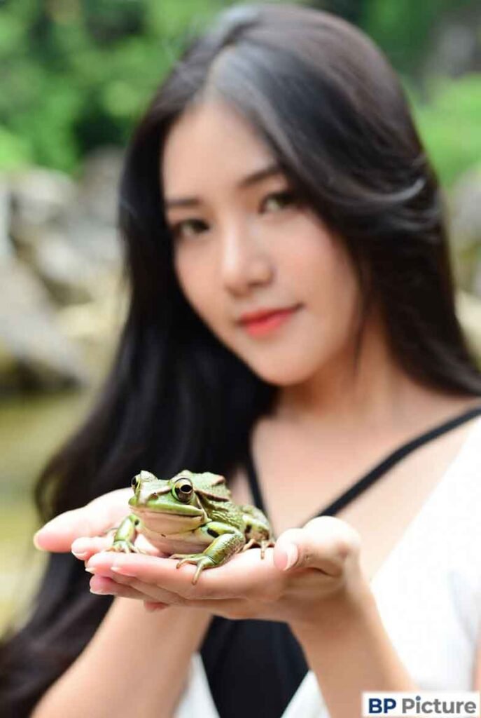 One Girl One Frog Pic