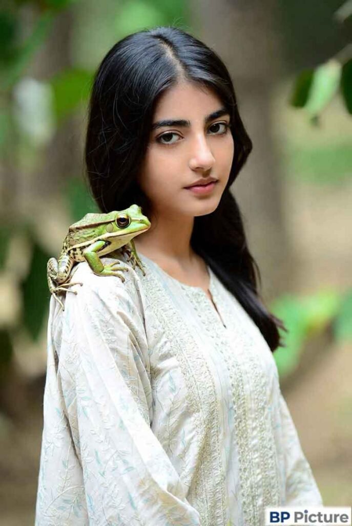 One Girl One Frog Pic