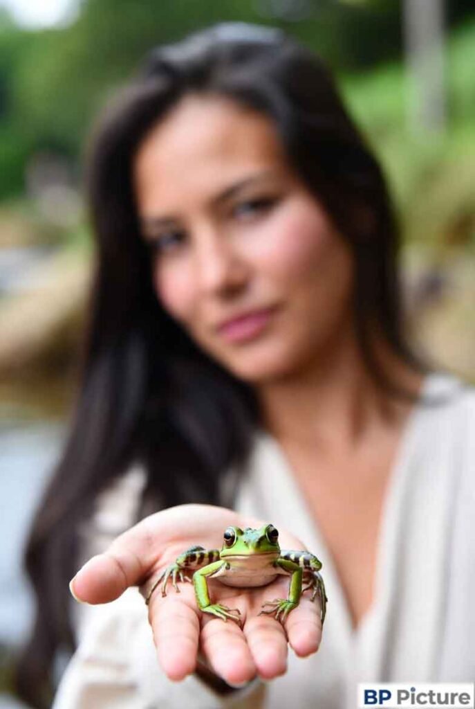 One Girl One Frog Pic